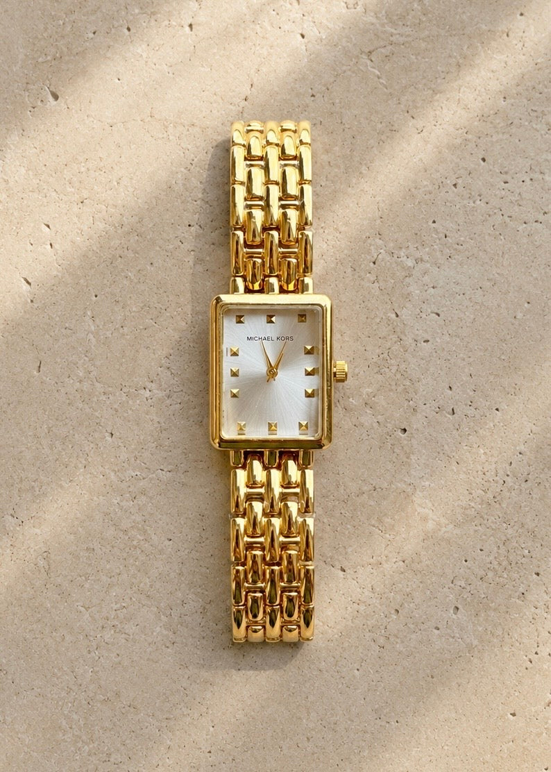 Vintage Gold Square Watch – Simple & Sleek