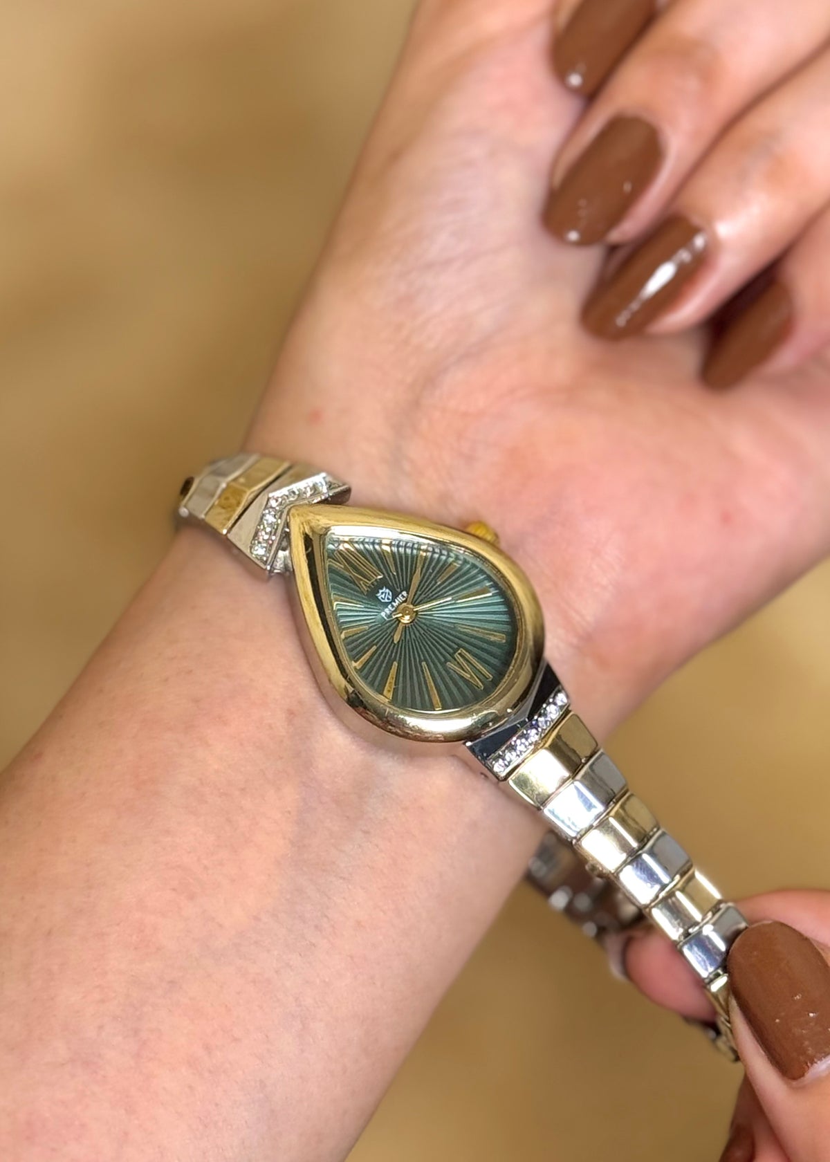 Teardrop Emerald Green Premium Ladies Watch