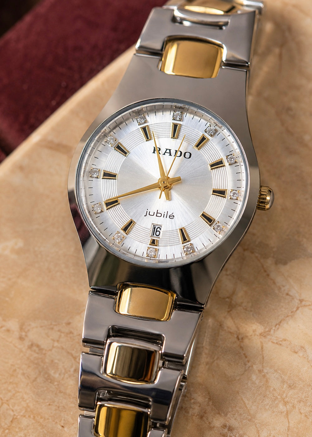 Classic Two-Tone Watch – Silver Dial with Date
