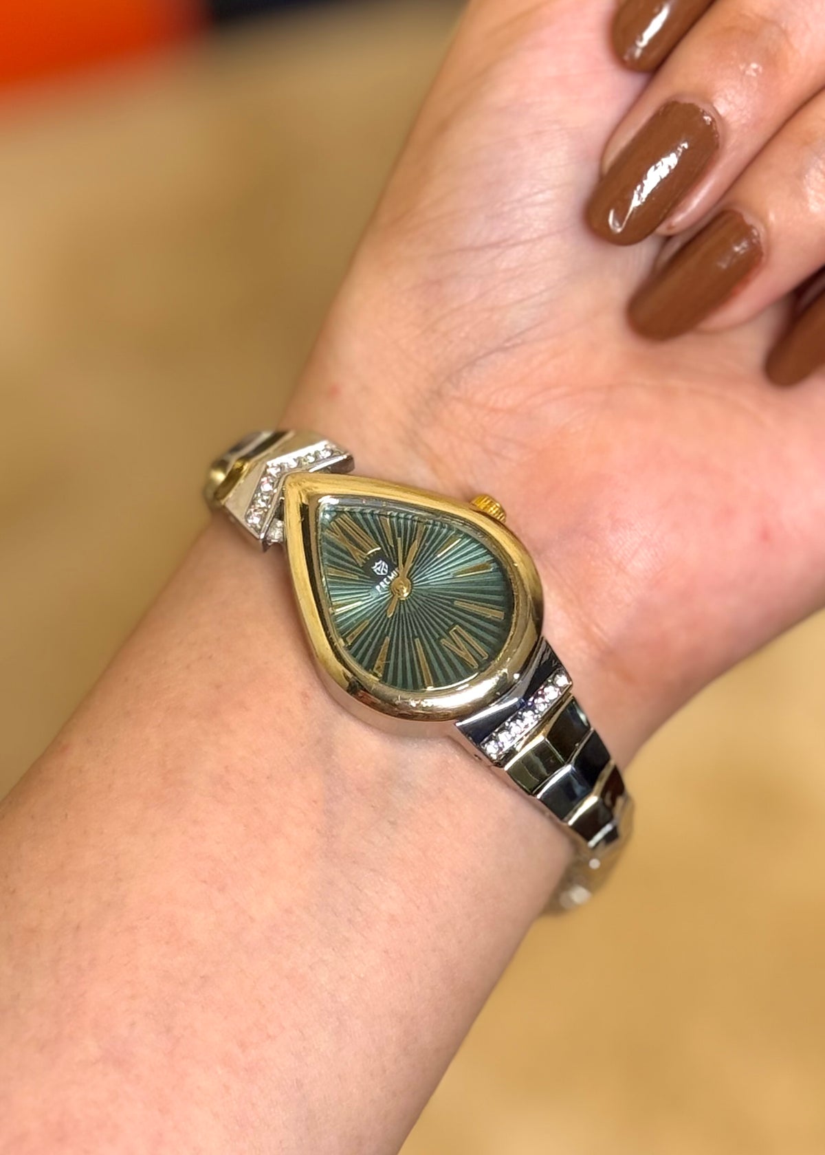 Teardrop Emerald Green Premium Ladies Watch