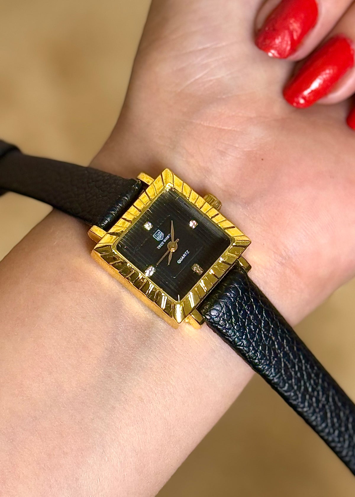 Golden Noir Square Watch